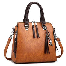 Load image into Gallery viewer, Luxury Vintage Ladies Hand Bags Totes Tassel Crossbody Bags for Women 2019 Famous Leather Woman Shoulder Messenger Bag W387