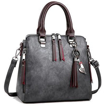 Load image into Gallery viewer, Luxury Vintage Ladies Hand Bags Totes Tassel Crossbody Bags for Women 2019 Famous Leather Woman Shoulder Messenger Bag W387