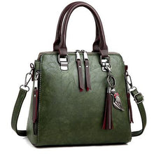 Load image into Gallery viewer, Luxury Vintage Ladies Hand Bags Totes Tassel Crossbody Bags for Women 2019 Famous Leather Woman Shoulder Messenger Bag W387